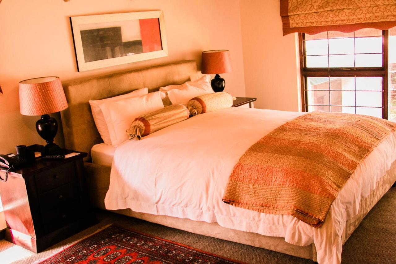 Lourie Lodge Сандтон Екстер'єр фото