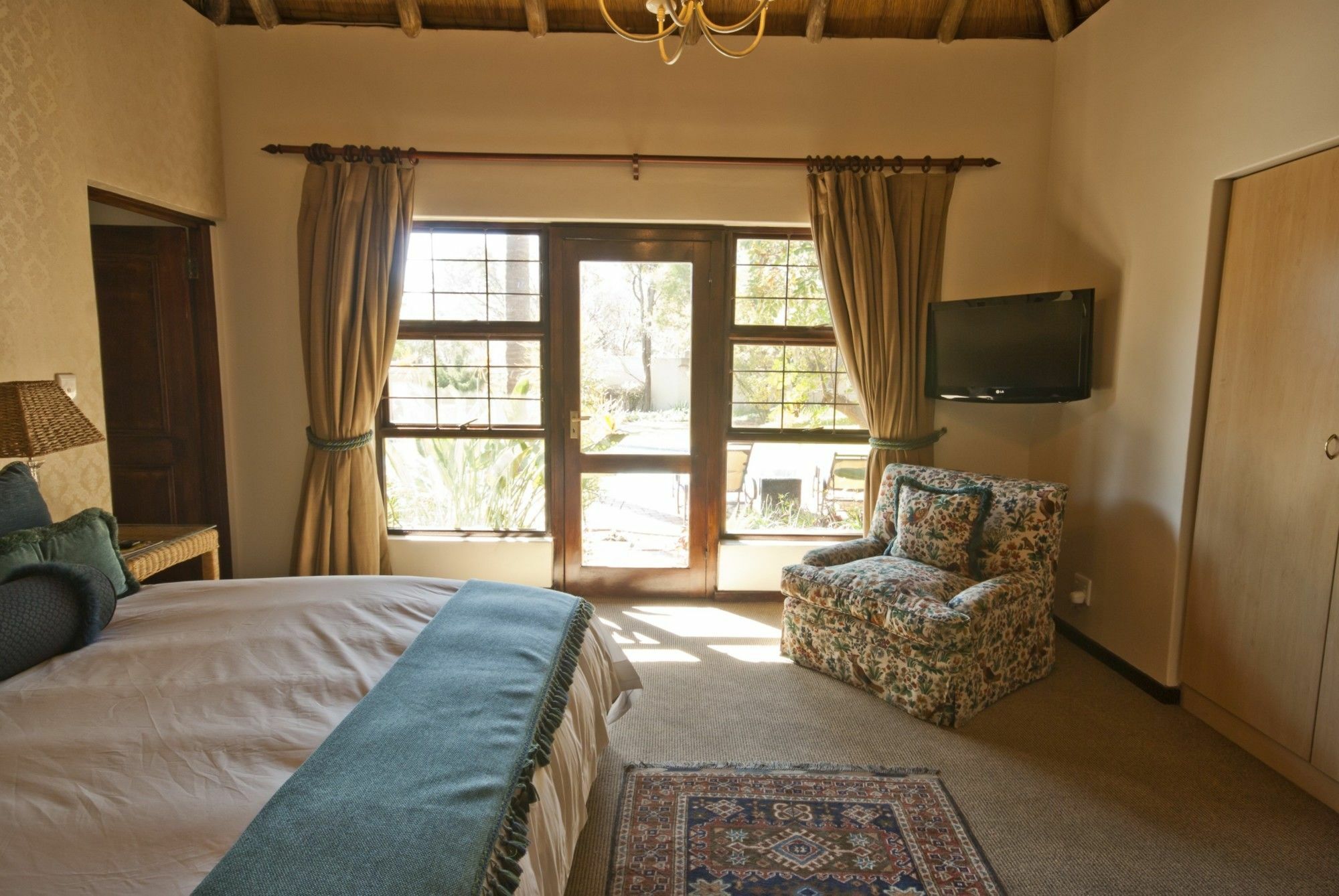 Lourie Lodge Сандтон Екстер'єр фото