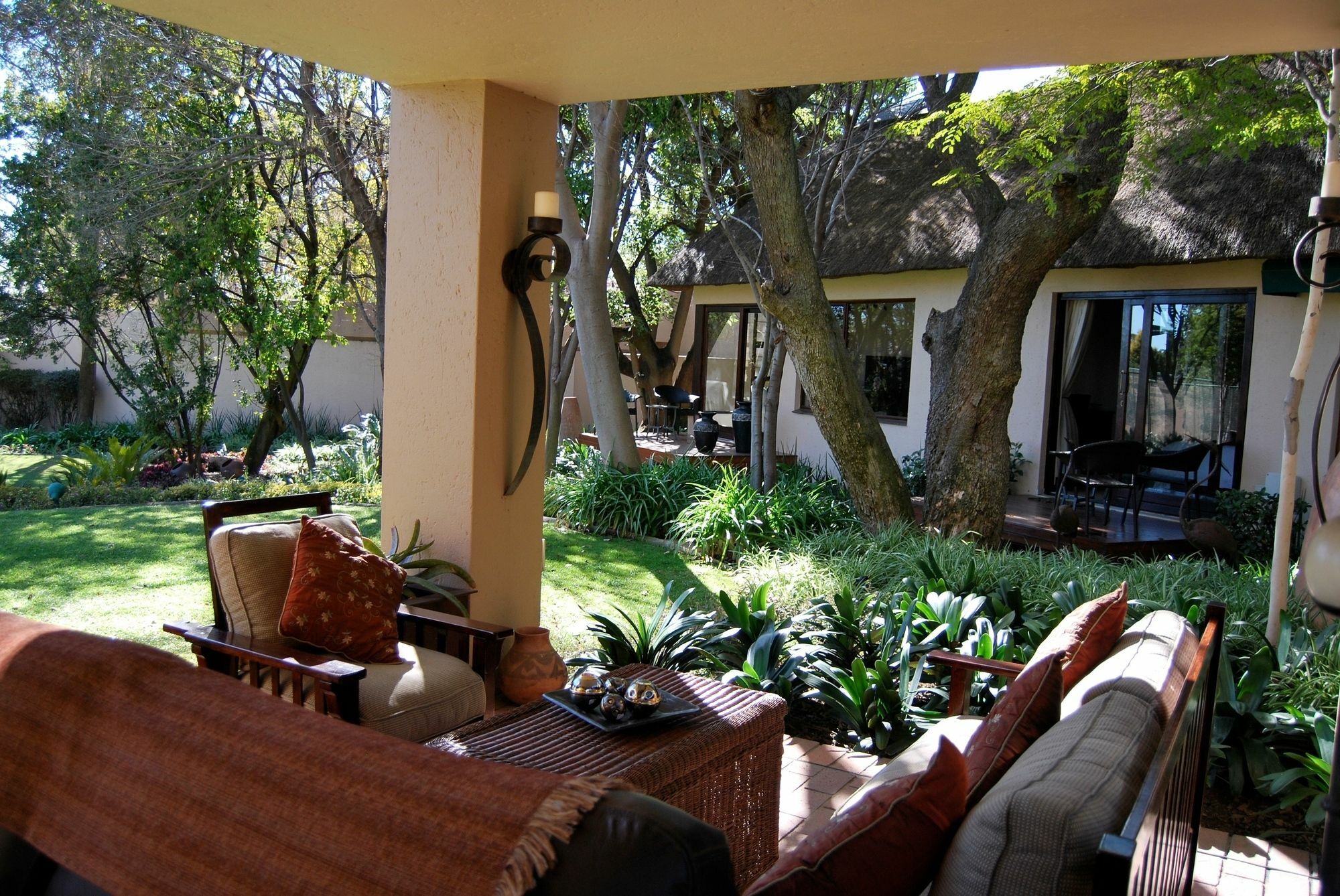 Lourie Lodge Сандтон Екстер'єр фото