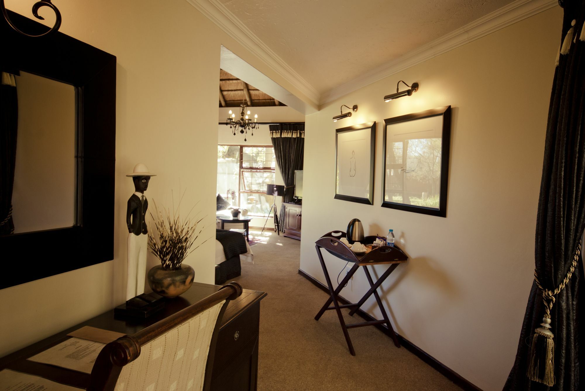 Lourie Lodge Сандтон Екстер'єр фото